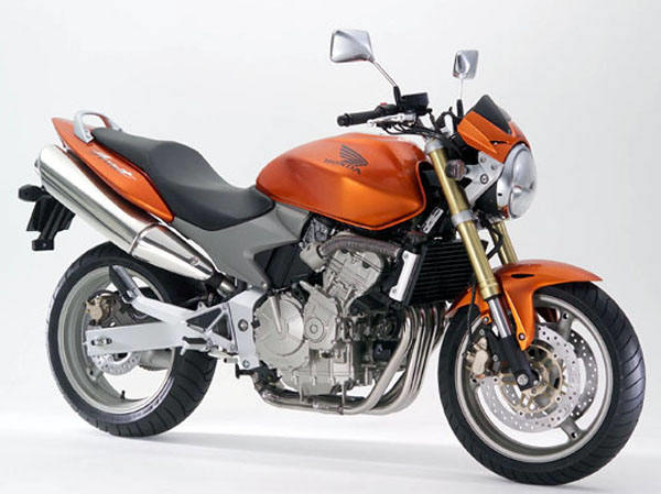 Hire a Honda Hornet 600 Motorcycle in Sofia from 60 € per day